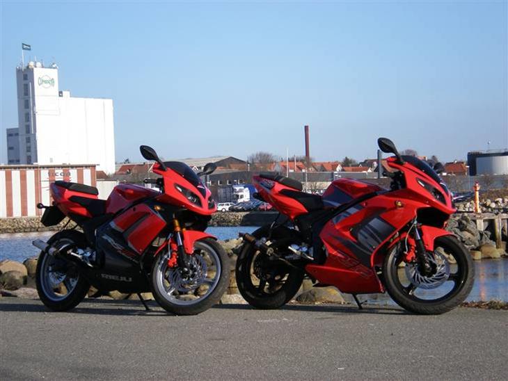 {{currentPhoto.altText}} billede {{currentPhoto.number}}