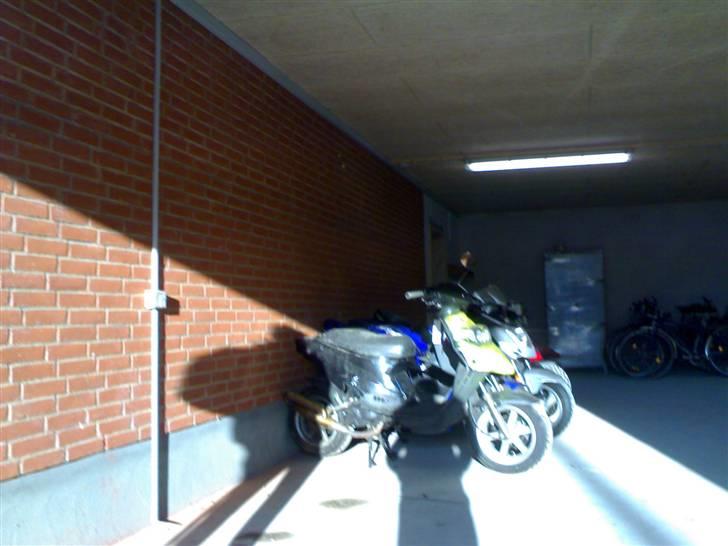 En tur på politi ets scooter opbevaring i skanderborg billede 5