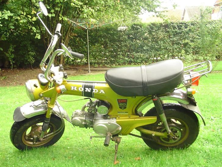 Min Honda Dax - Det bedste billede fra da jeg lige havde købt den. billede 11