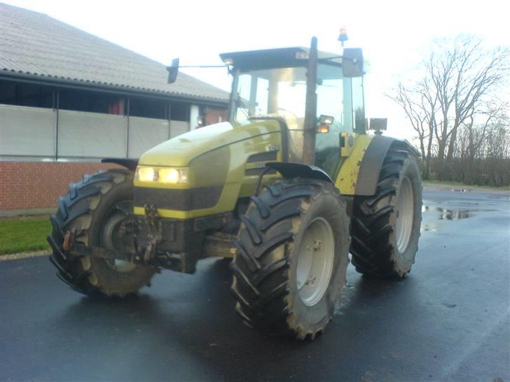 Maskinpartner A/S i Billund - Lånte en traktor for en dag, da vi havde min fars traktor til service billede 24