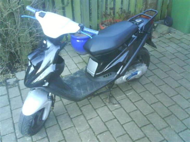 {{currentPhoto.altText}} billede {{currentPhoto.number}}