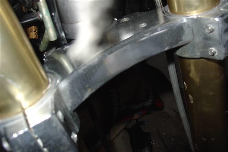 Suzuki SMX Projekt. - Igang med at polere forgaffelbroen. billede 62