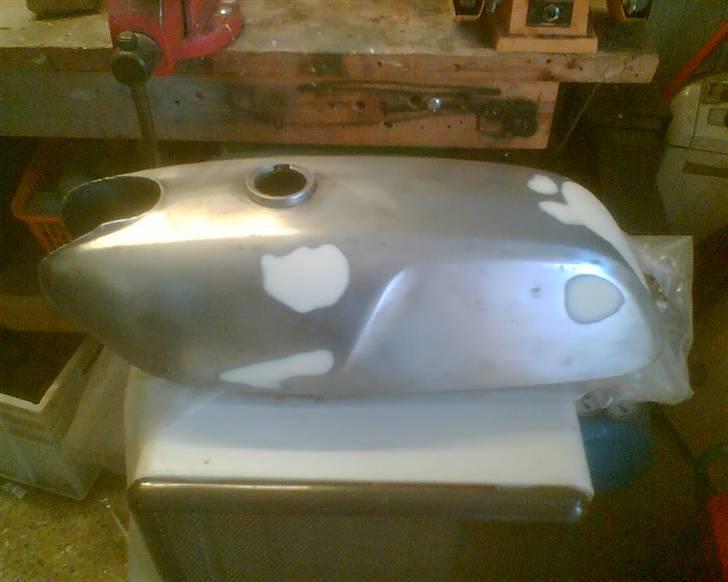 Opbygning af min Yamaha FS1 DX - Tank slebet ned. billede 21