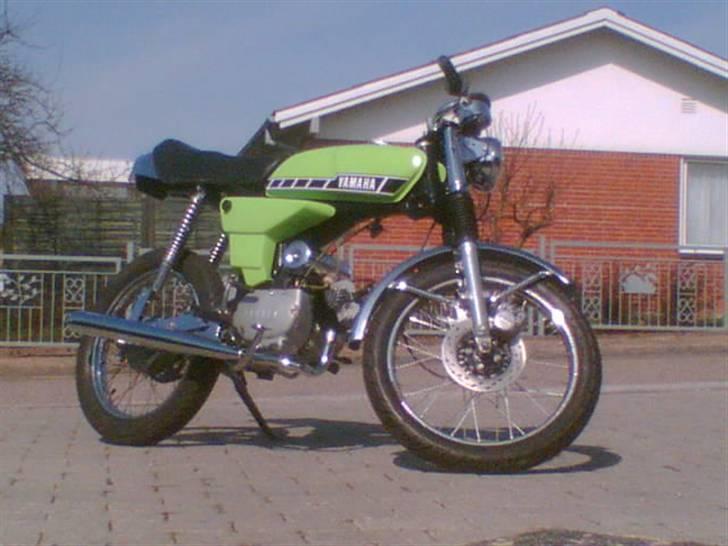 Opbygning af min Yamaha FS1 DX - Så kom sædet på, og her ses det færdige resultat. billede 26