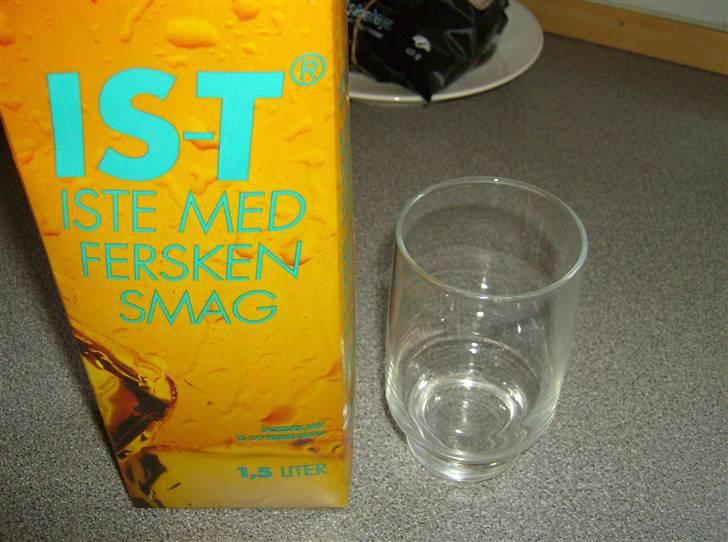 Scooterværksted mad (1) - Imens toast´ne bliver færdige tager du din iste og dit glas billede 16