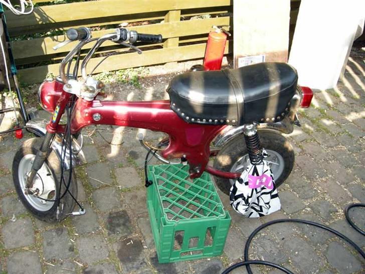 Montering af 140 Ccm på Sonny O´s Dax - Start billede 1