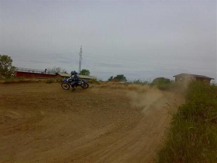 Motocross (Gamle billeder!) - Mig i et sving billede 1