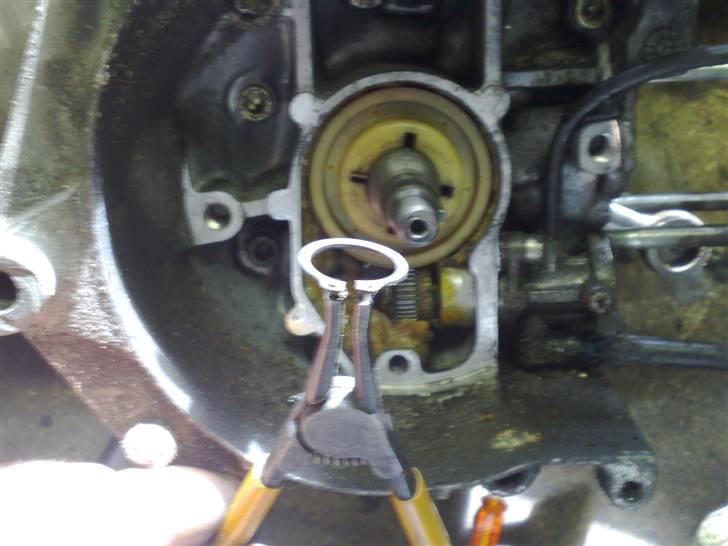 Vund man smøre oliepumpe sys op billede 3