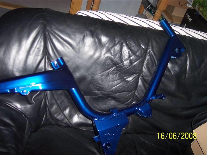 Renovering af Honda Amigo - Nylakeret stel. Hele stelnummeret kan ses endnu billede 13