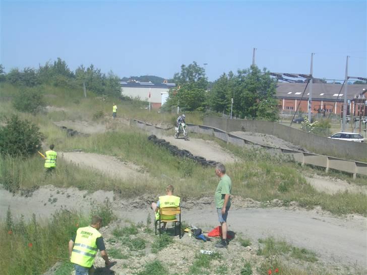 Forskellige motocross billeder - Et lille hop i okm billede 30