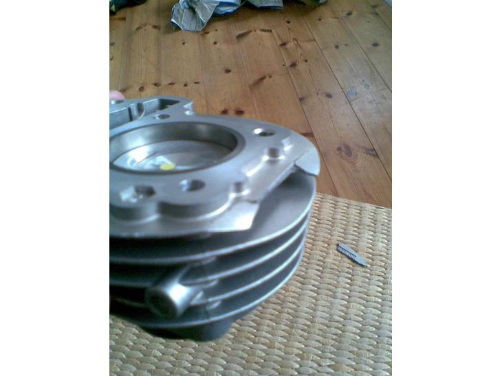 {{currentPhoto.altText}} billede {{currentPhoto.number}}