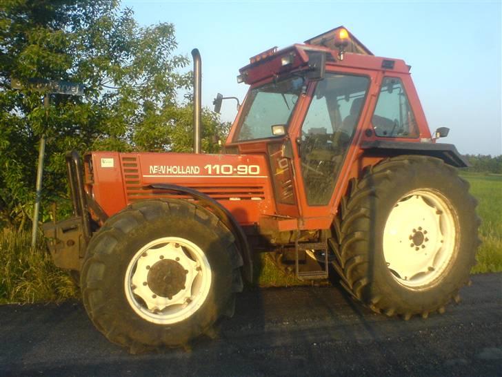 Maskinpartner A/S i Billund - Min nabos Fiat/ Newholland 110-90 som vi satte turbo på. Den har lidt over 150 hk på tappen nu. billede 29
