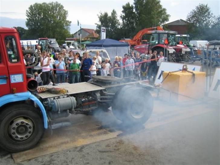 Lastbil burnout, by Slider-team Bornholm - Så går det løs... billede 6