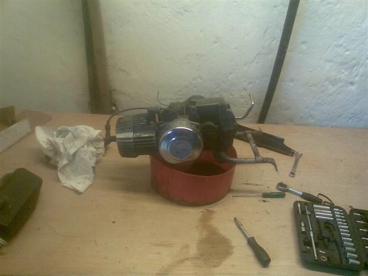 Puch Maxi renovering - Der tappes motorolie.... billede 4