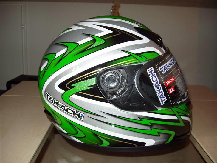 Takachi Hjelm billede 2