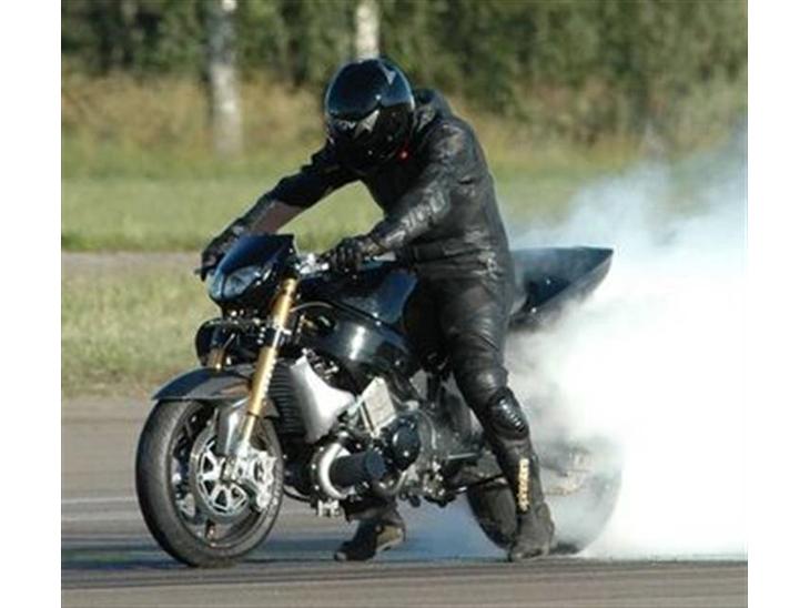 {{currentPhoto.altText}} billede {{currentPhoto.number}}