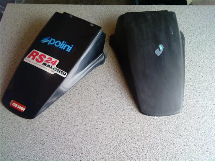 Derbi senda std. skjolde !!!! - FØR!!

Bagskærm billede 6