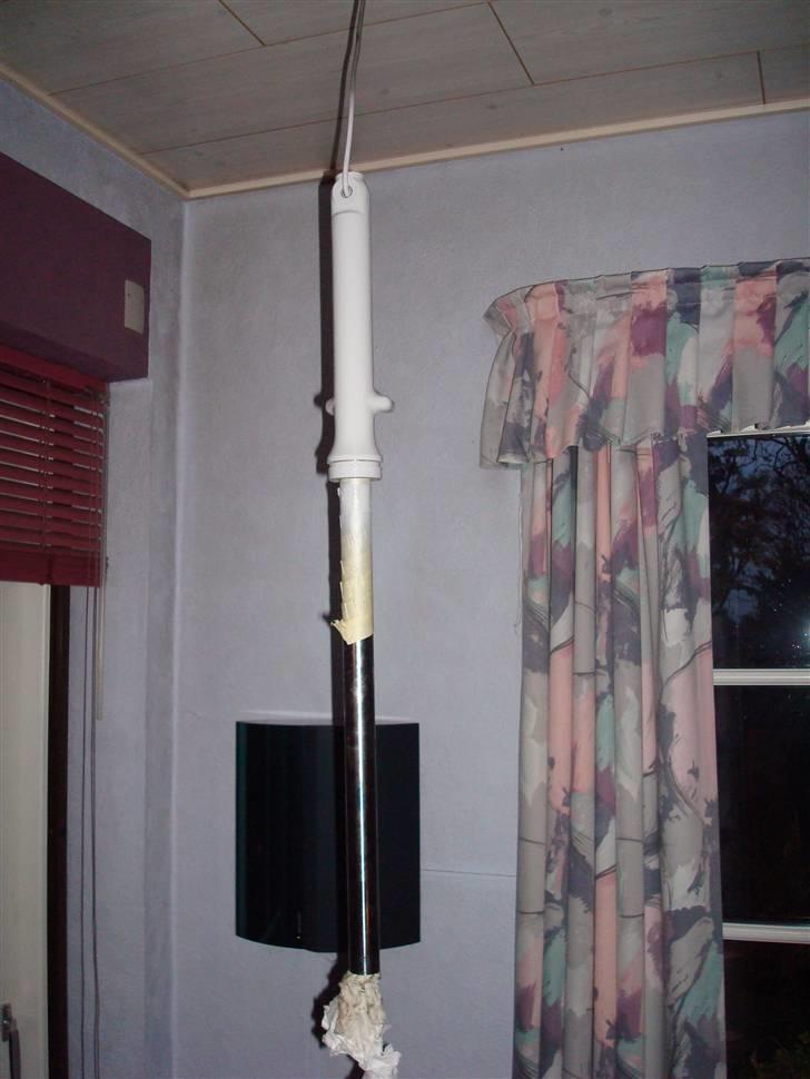 Suzuki Dm50 Samurai Projekt - Lakerede gaffelben billede 5