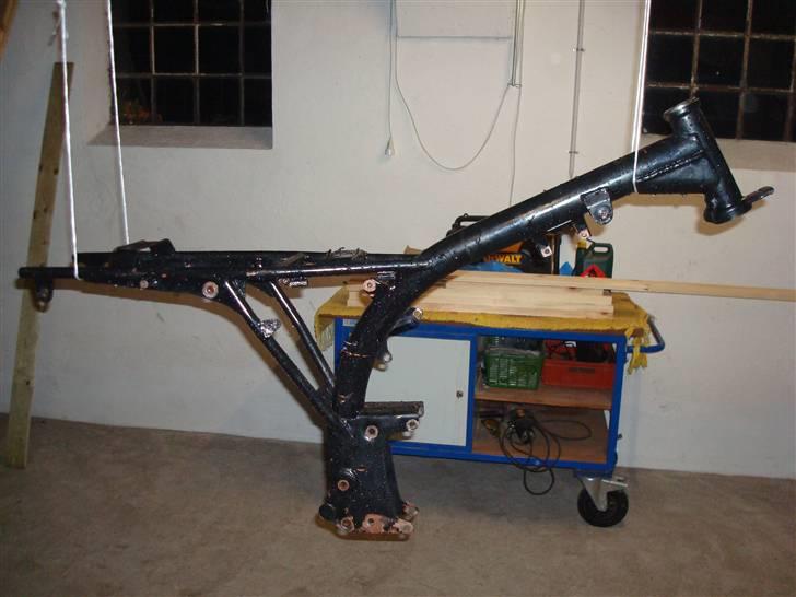 Suzuki Dm50 Samurai Projekt - Stel, lige blevet vasket, klar til sandblæsning. billede 33