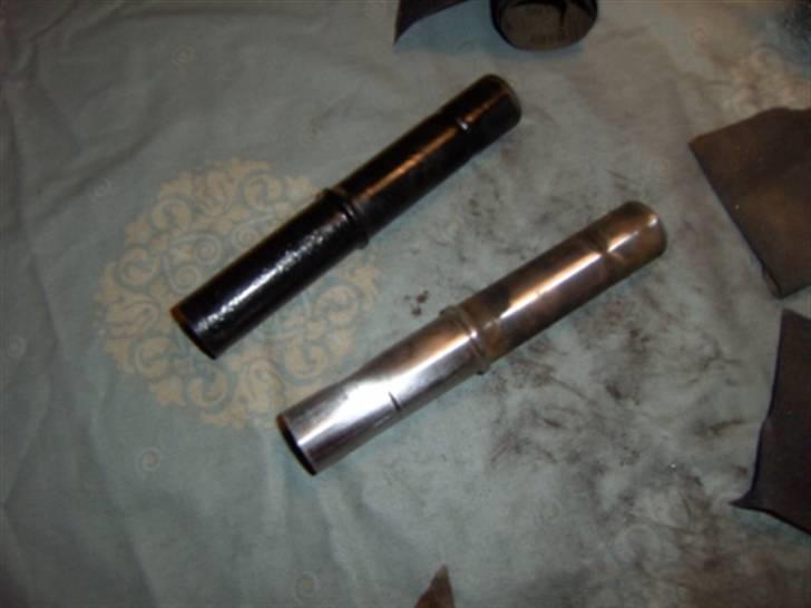 Projekt Everton 4 gear. - Støddæmper rørerne som bliver slebet ned og malet sorte igen. billede 31