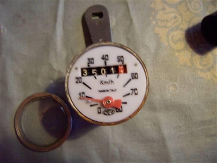 Projekt Everton 4 gear. - Mit speedometer som vi skilte ad og rensede for spindelvæv. billede 32