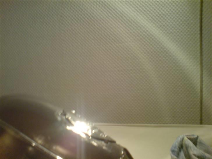 Polering af hebo udstødning før og efter - Her kan man se hvor blank den er.
hvis man kigger på vægen kan man se den skinner billede 28