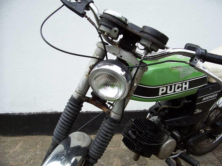 Puch Monza 3 gear fra dag nr. 1 - Nærbillede af front 27/5 2006 billede 4