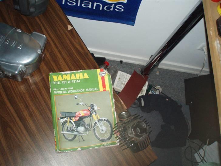 Yamaha fs1 4g - En af mine dejlige bøger :D billede 14