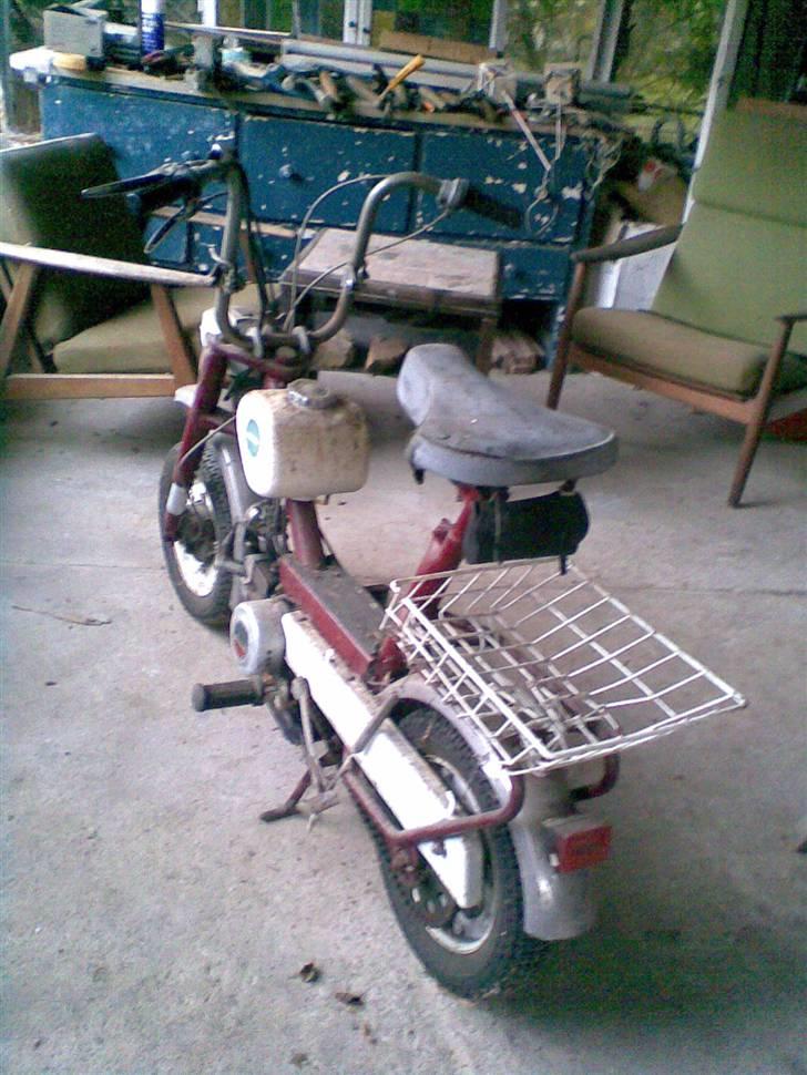 Gammel Benelli Motorella 67 billede 2