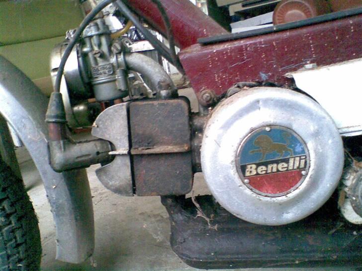 Gammel Benelli Motorella 67 billede 8