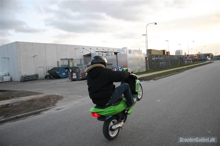 Kørsel på 1 hjul ! billede 4