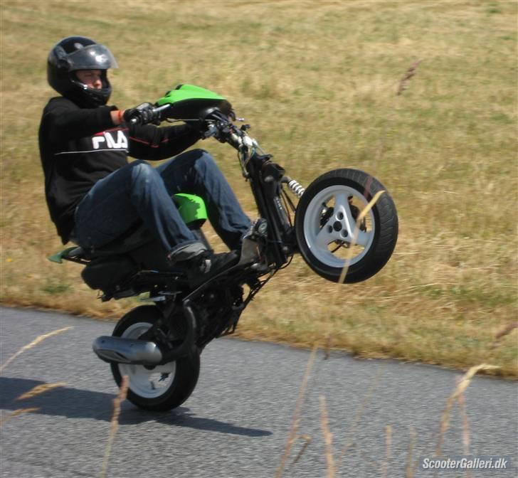 Kørsel på 1 hjul ! billede 9