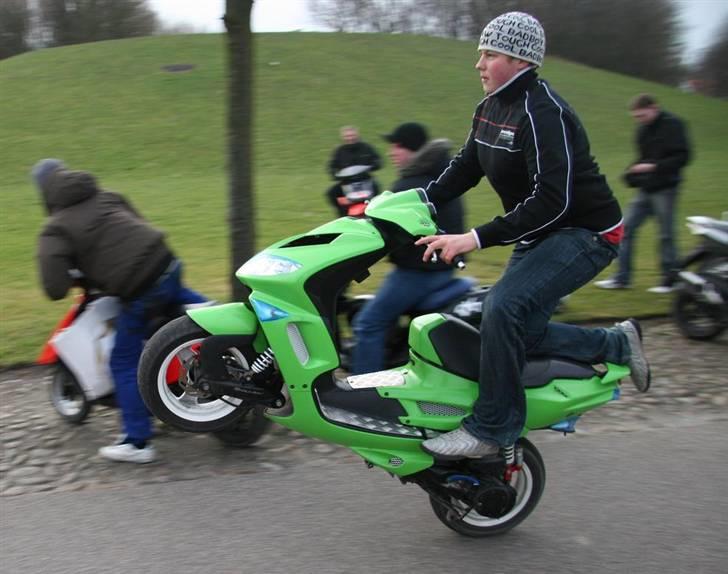 Kørsel på 1 hjul ! billede 14