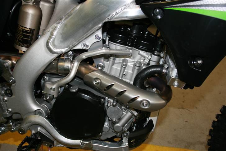 Kawasaki KX250F 2009 (; - Den helt nye Motor og forrør billede 11