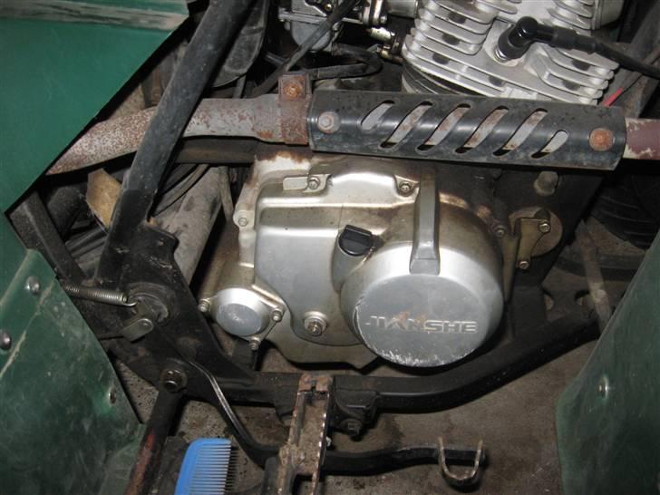 250kubik ATV farmer:) billede 8