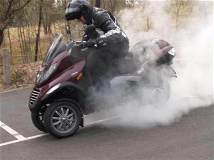 Piaggio mp3 250 billede 11