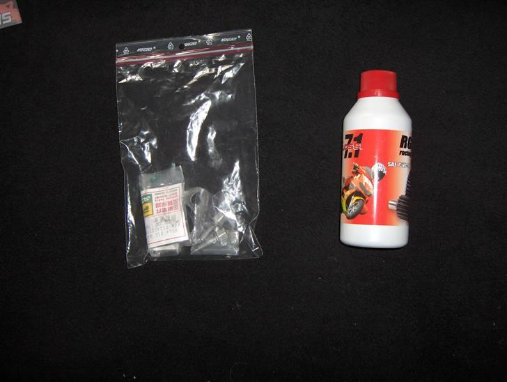 Hot Projekt 08/09 - Malossi RGS 7.1 Racing 250ml Gearings Olie
2x udstødningsbolte - 6mm RMS
Udstødningspakning
Afstandsstykke bag starterhjul
 billede 79