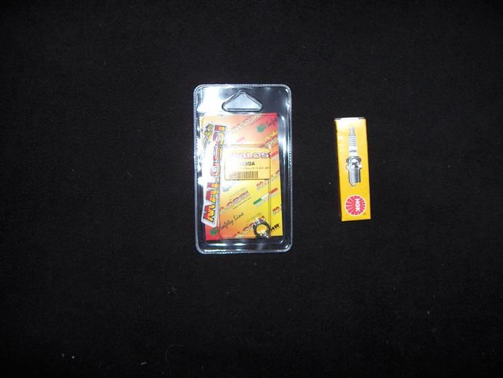 Hot Projekt 08/09 - Malossi MHR nålelejer Ø10
NGK B9HS tændrør billede 80