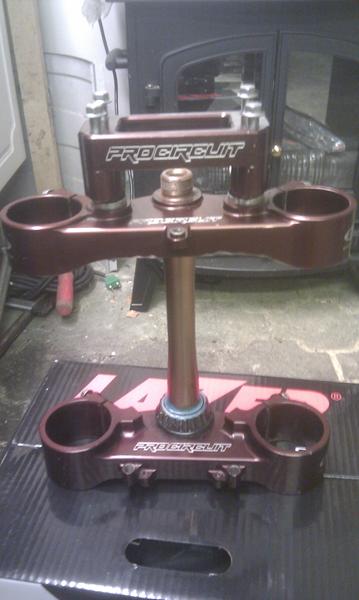 Pro Circuit dele sælges