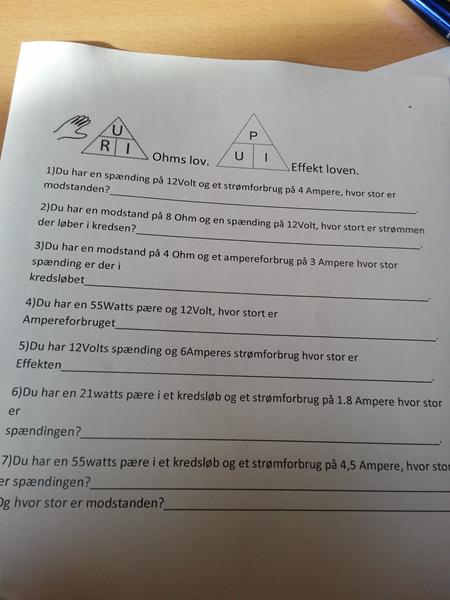 hjææælp til ohms lov amp osv hurtigt...