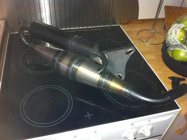 Navn på udstødning? hjælp!