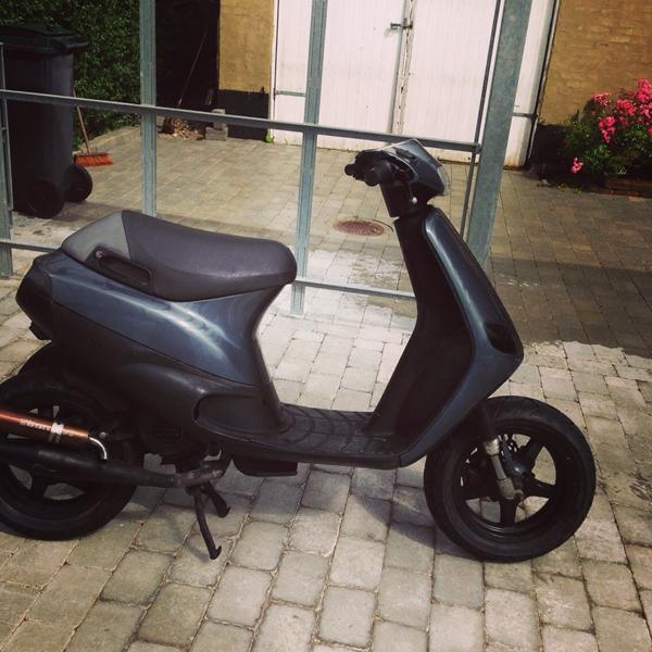 Piaggio old zip