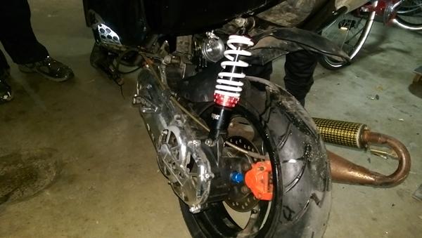 Stjålet  Aerox motor. Sort/chrom MHR