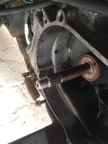 Møtrik til at spænde vario fast på T-Rex 150 