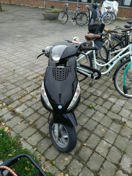 Ratlås på Piaggio Zip 30 Forsøgt Sparket op