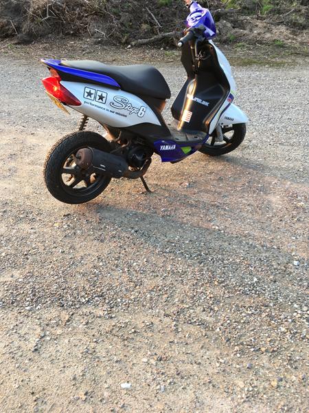 Er teori testen svær til knallert kørekort 