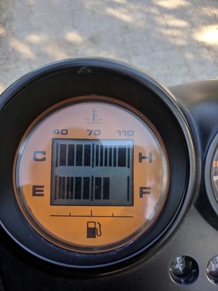 Udluftning af køler system på Yamaha Aerox