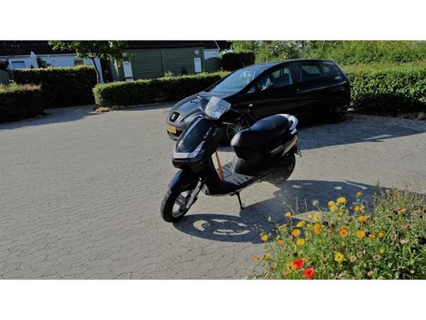 Peugeot VivaCity 3 VS Peugeot - samme reservedele?