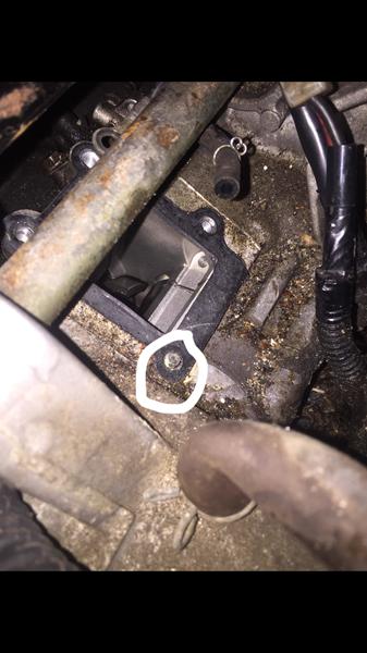 Knækket bolt ved studs