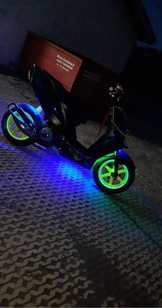 Hvodan kan jeg få led lys til at blinke 